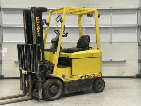 4-wiel elektrische heftrucks 1998  Hyster E2-50XM (1)