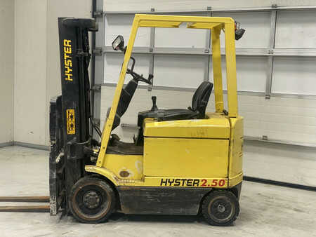 4-wiel elektrische heftrucks 1998  Hyster E2-50XM (2)
