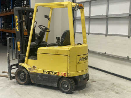4-wiel elektrische heftrucks 1998  Hyster E2-50XM (3)