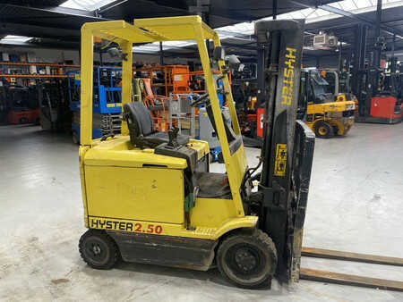 4-wiel elektrische heftrucks 1998  Hyster E2-50XM (5)