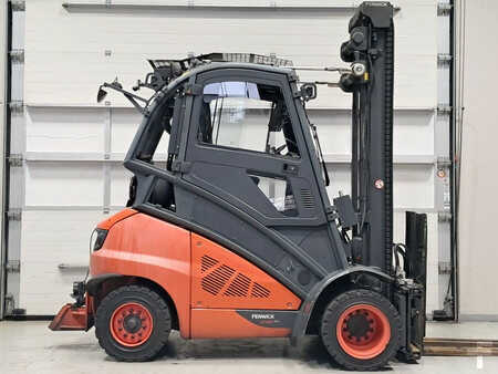 Treibgasstapler 2015  Linde H40T-02 (5)