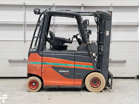 Sähkö - 4 pyör 2015  Linde E25H-01/600 (5)