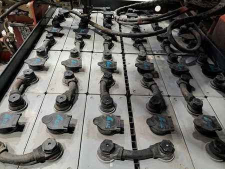 Carrelli elettrici 3 ruote 2000  Linde E16C-02 (8)