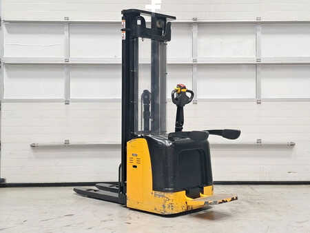Pallet Stackers - [div] CDD15K (3)