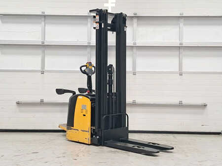 Pallet Stackers - [div] CDD15K (5)