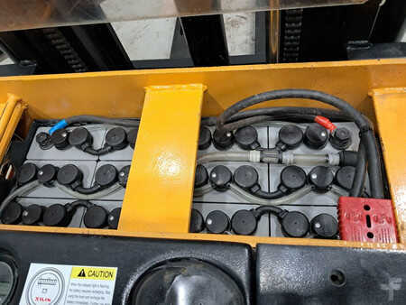Pallet Stackers - [div] CDD15K (7)