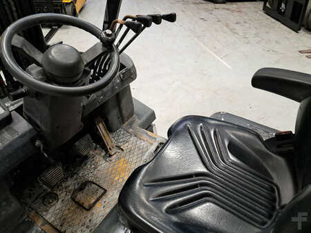 Dieselstapler 2019  Unicarriers YG1D2A32Q (8)