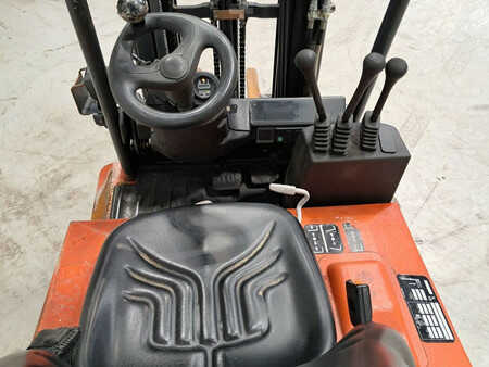 Elektro 3 Rad 2001  Linde E12Z-02 (8)
