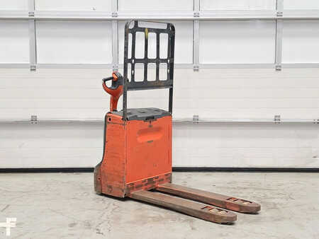Electric Pallet Trucks 2014  Linde T16 (5)