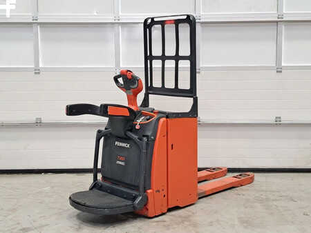 Electric Pallet Trucks 2019  Linde T20AP (4)