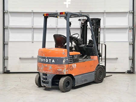 Elektro čtyřkolový VZV 2013  Toyota 7FBMF25 (4)