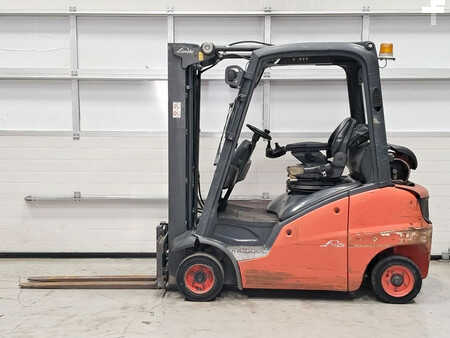 Carretilla elevadora GLP 2014  Linde H20T-01 (2)