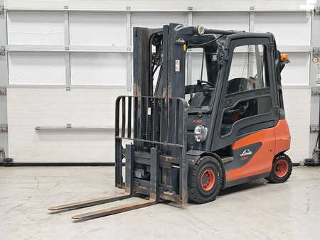 Elektro 4 Rad 2016  Linde E30-01 (1)