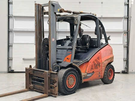 Empilhador diesel 2011  Linde H45D-01 (1)