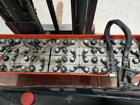 Reachtrucks  Linde R16S-12 (9)