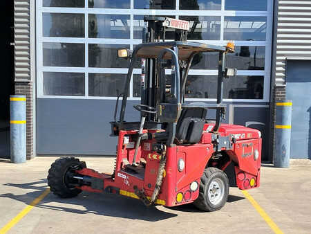 Meeneemheftrucks 2011  Moffett M4 20.4 (4)