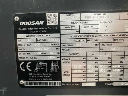 Chariots électriques à 4 roues 2023  Doosan B30X-7 (9)