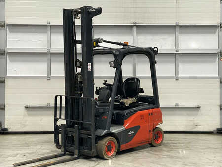 4-wiel elektrische heftrucks 2017  Linde E16P-02 (1)