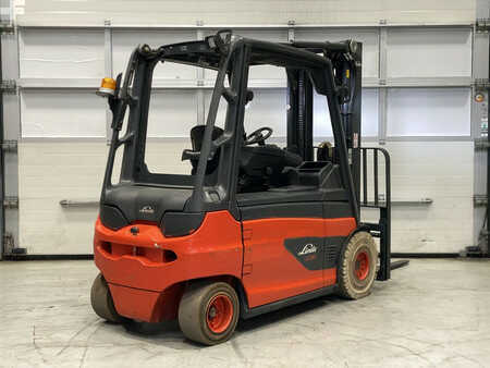 Elektro čtyřkolový VZV 2017  Linde E30L-01 (4)