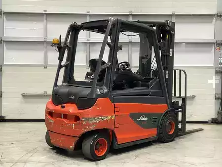 Elektrisk- 4 hjul 2018  Linde E30-01 (4)