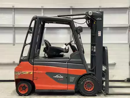 Elektrisk- 4 hjul 2018  Linde E30-01 (5)