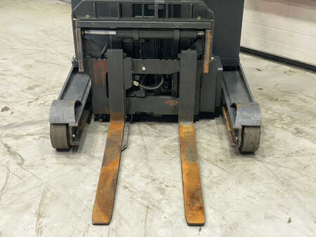 Työntömastotrukki 2017  Linde R14HD-01 (7)