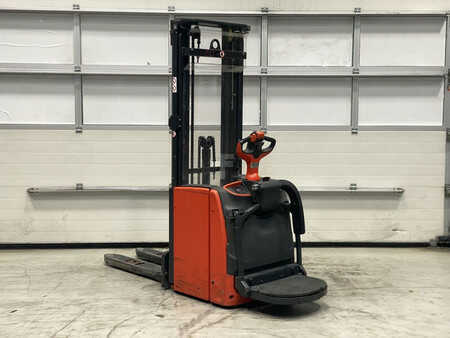 Stacker stå på  Linde L16AP I (3)