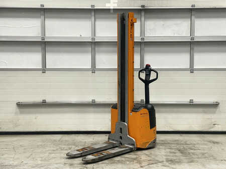 Schubmaststapler  Still Egv12 (1)