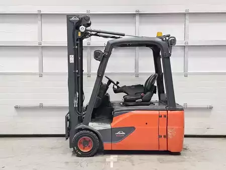 Eléctrica de 3 ruedas  Linde E20L-02 (2)