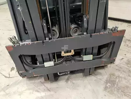 Eléctrica de 3 ruedas  Linde E20L-02 (7)