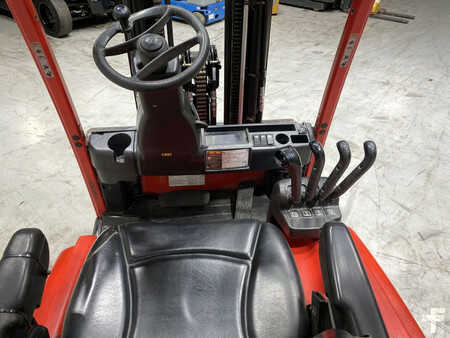 Elektryczne 3-kołowe 2013  Hyster J2.0XNT (8)