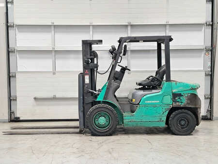 Dieselový VZV 2005  Mitsubishi FD30NT (2)