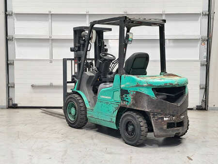 Dieselový VZV 2005  Mitsubishi FD30NT (3)