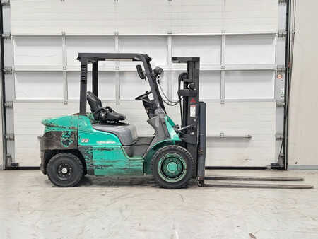 Dieselový VZV 2005  Mitsubishi FD30NT (5)