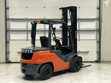 Dieselový VZV 2022  Toyota 52-8FDF30 (4)