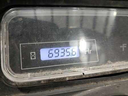 Nestekaasutrukki 2019  Mitsubishi FGC70K (10)