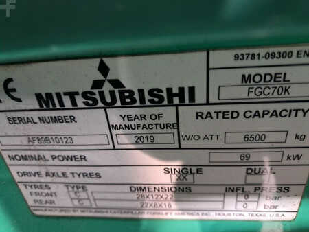 Nestekaasutrukki 2019  Mitsubishi FGC70K (11)