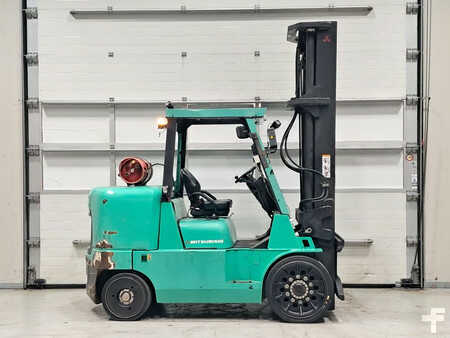 Nestekaasutrukki 2019  Mitsubishi FGC70K (5)