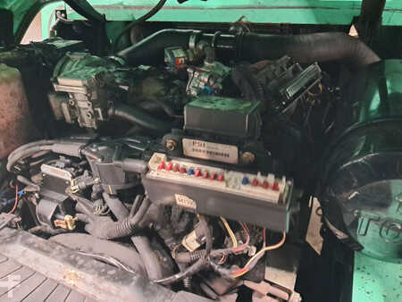 Nestekaasutrukki 2019  Mitsubishi FGC70K (9)