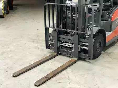 Empilhador diesel 2020  Linde H20D-01/600 (7)