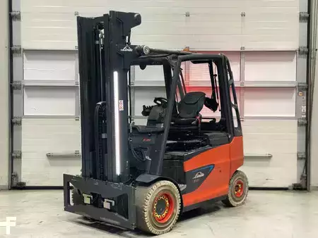 Carrelli elettrici 4 ruote 2021  Linde E35H-01/600 (1)