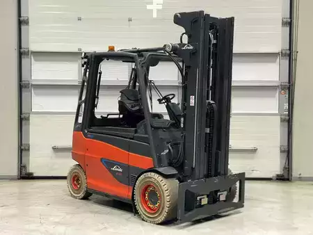 Carrelli elettrici 4 ruote 2021  Linde E35H-01/600 (6)