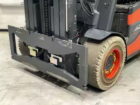 Carrelli elettrici 4 ruote 2021  Linde E35H-01/600 (7)