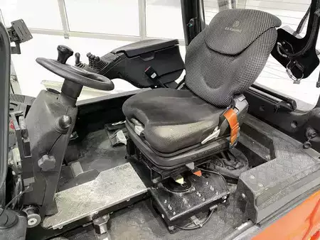 Carrelli elettrici 4 ruote 2021  Linde E35H-01/600 (8)