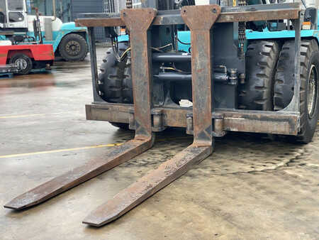 Carrelli elevatori diesel 2014  SMV Konecranes 25-1200B (7)