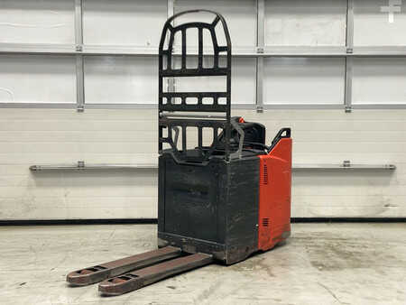 Nízkozdvižný vozík 2021  Linde T20SP (1)