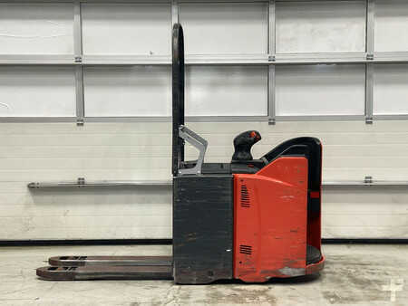 Nízkozdvižný vozík 2021  Linde T20SP (2)