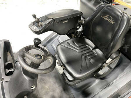 Chariots élévateurs diesel 2020  Linde H50D-02 (8)