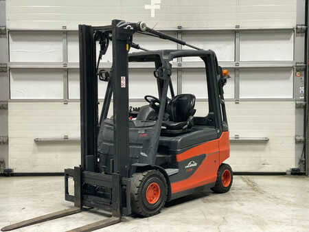 Sähkö - 4 pyör 2017  Linde E25-01 (1)