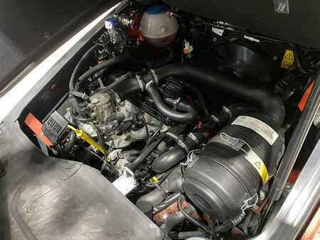 Nestekaasutrukki 2021  Linde H16T-01 (9)